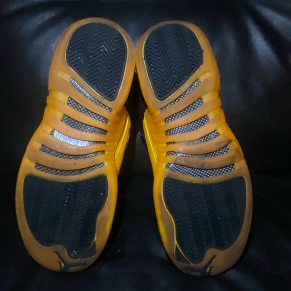 Jordan 12 Retro “University Gold” Size 6.5Y - Picture 6 of 6